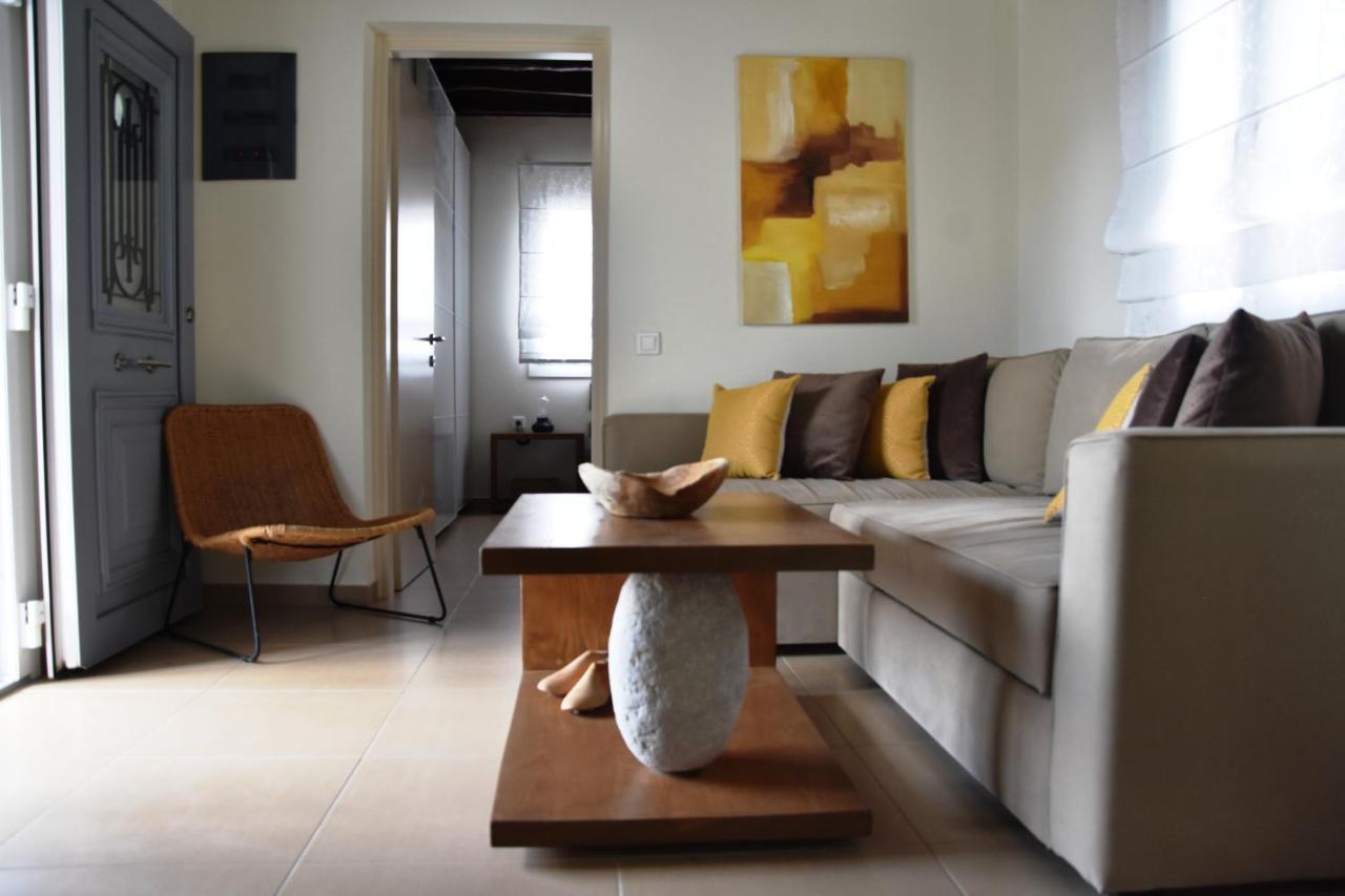 Nelleas Home Adamantas  ภายนอก รูปภาพ